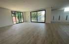 5 Bed Villa with En Suite in Lavington - 1