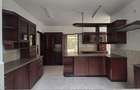 5 Bed Townhouse with En Suite at Lone Tree - 3