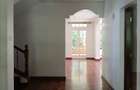 5 Bed Townhouse with En Suite in Rosslyn - 3