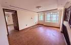 5 Bed Townhouse with En Suite in Ridgeways - 6