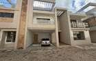 6 Bed Villa with En Suite in Lavington - 11