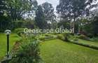 4 Bed House with En Suite in Rosslyn - 8