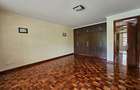 5 Bed Townhouse with En Suite in Kileleshwa - 7