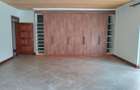 5 Bed Townhouse with En Suite in Rosslyn - 17