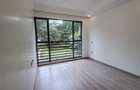 3 Bed Apartment with En Suite at Riverside Dr - 15