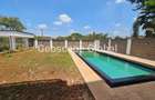 5 Bed Townhouse with En Suite in Lavington - 1