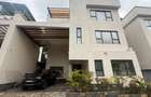 5 Bed Townhouse with En Suite in Lavington - 2