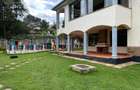 4 Bed Townhouse with En Suite in Rosslyn - 2