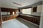 3 Bed Apartment with En Suite in Kilimani - 4