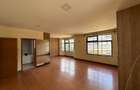 6 Bed Townhouse with En Suite in Lavington - 10