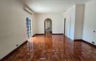 6 Bed House with En Suite in Kilimani - 19