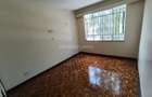 5 Bed Townhouse with En Suite in Kilimani - 4