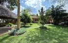 5 Bed House with En Suite in Lavington - 5