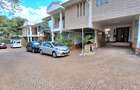 5 Bed Townhouse with En Suite in Westlands Area - 19