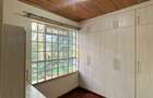 5 Bed Townhouse with En Suite in Lavington - 3