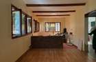 7 Bed House with En Suite in Ridgeways - 16