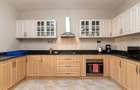 3 Bed Apartment with En Suite in Westlands Area - 8