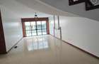 5 Bed Townhouse with En Suite at Grevillea Grove - 14