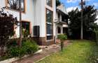 4 Bed Townhouse with En Suite in Lavington - 1