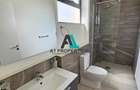 4 Bed Apartment with En Suite in Riverside - 11