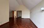5 Bed Townhouse with En Suite at Convent Drive - 6