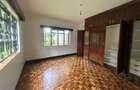 4 Bed Villa with En Suite at Lavington - 14