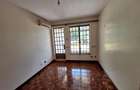 5 Bed Townhouse with En Suite at Kabarsiran Road - 13