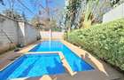 5 Bed Townhouse with En Suite in Lavington - 2