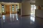 3 Bed House with En Suite in Nyari - 2