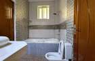 4 Bed Apartment with En Suite in General Mathenge - 16