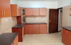 5 Bed Townhouse with En Suite at Lavington - 7