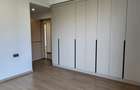 Serviced 3 Bed Apartment with En Suite at Riverside - 11