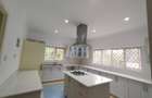 5 Bed House with Swimming Pool in Runda - 15