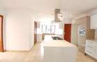 5 Bed Townhouse with En Suite at Lavington - 18