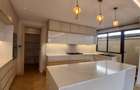 6 Bed Townhouse with En Suite at Lavington - 18