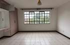4 Bed Apartment with En Suite in Riverside - 10
