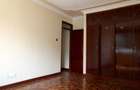 3 Bed Apartment with En Suite at Off Rhapta Road - 9