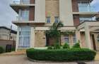 4 Bed Townhouse with En Suite at Lavington - 1