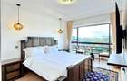 Furnished 3 Bed Apartment with En Suite in Riverside - 9