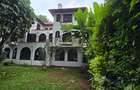 4 Bed Townhouse with En Suite at Riverside Drive - 3