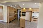 3 Bed Apartment with En Suite in Riverside - 16