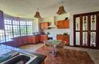 5 Bed House with En Suite in Runda - 3