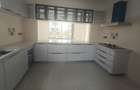 4 Bed House with En Suite at Komrade - 13
