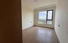 1 Bed Apartment with Gym at Riverside Drive - 6