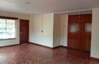5 Bed House with En Suite at Lavington - 7