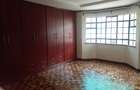 5 Bed Townhouse with En Suite in Lavington - 9