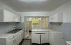 3 Bed Apartment in Brookside - 4