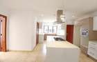 5 Bed Townhouse with En Suite at Lavington - 14