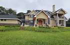 5 Bed Townhouse with En Suite at Windy Ridge - 3