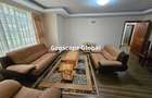 Furnished 3 Bed Apartment with En Suite in Rosslyn - 2